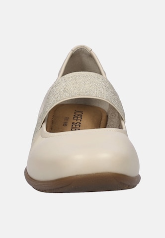 JOSEF SEIBEL Ballerina 'FENJA 25' in Beige