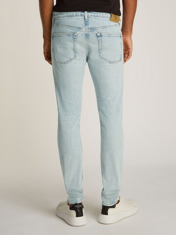 Calvin Klein Jeans Слим фит Дънки в синьо