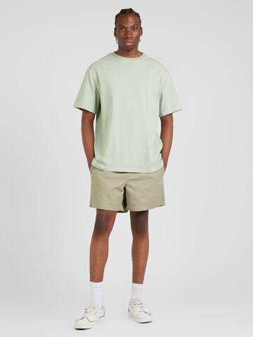 Loosefit Pantaloni 'Zed' di WEEKDAY in verde