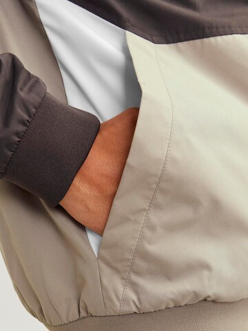 JACK & JONES Overgangsjakke 'JJERush' i beige