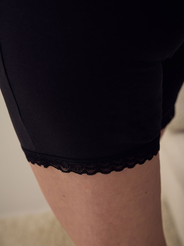 Next Skinny Leggings in Zwart