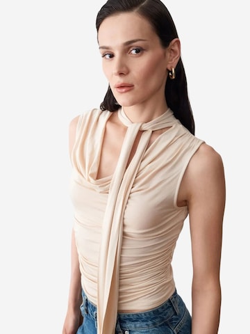 Dilvin Blouse in Beige