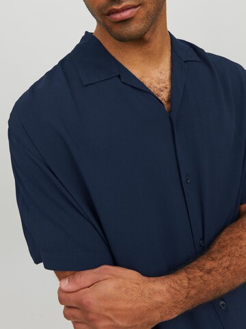 JACK & JONES - Comfort Fit Camisa 'Jeff' em azul