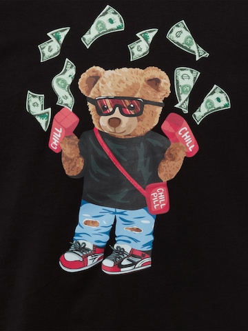 Chill Pill Shirt ' Money Gun Bear ' in Zwart