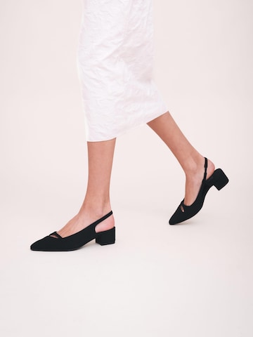 nae Vegan Shoes - Zapatos destalonado 'SOLANE' en negro