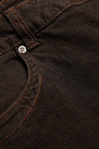 Basic Line Shorts in XXXL in Brown