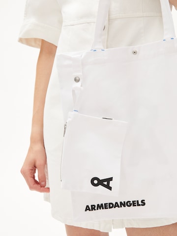 ARMEDANGELS Handtasche ' JONAA ' in Weiß