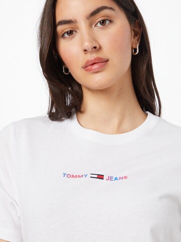 Tricou de la Tommy Jeans pe alb