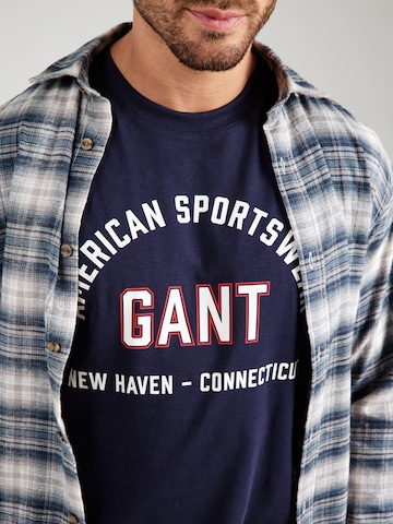 T-Shirt GANT en bleu