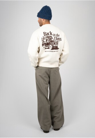 Pullover 'Back In The Days' di Prohibited in beige