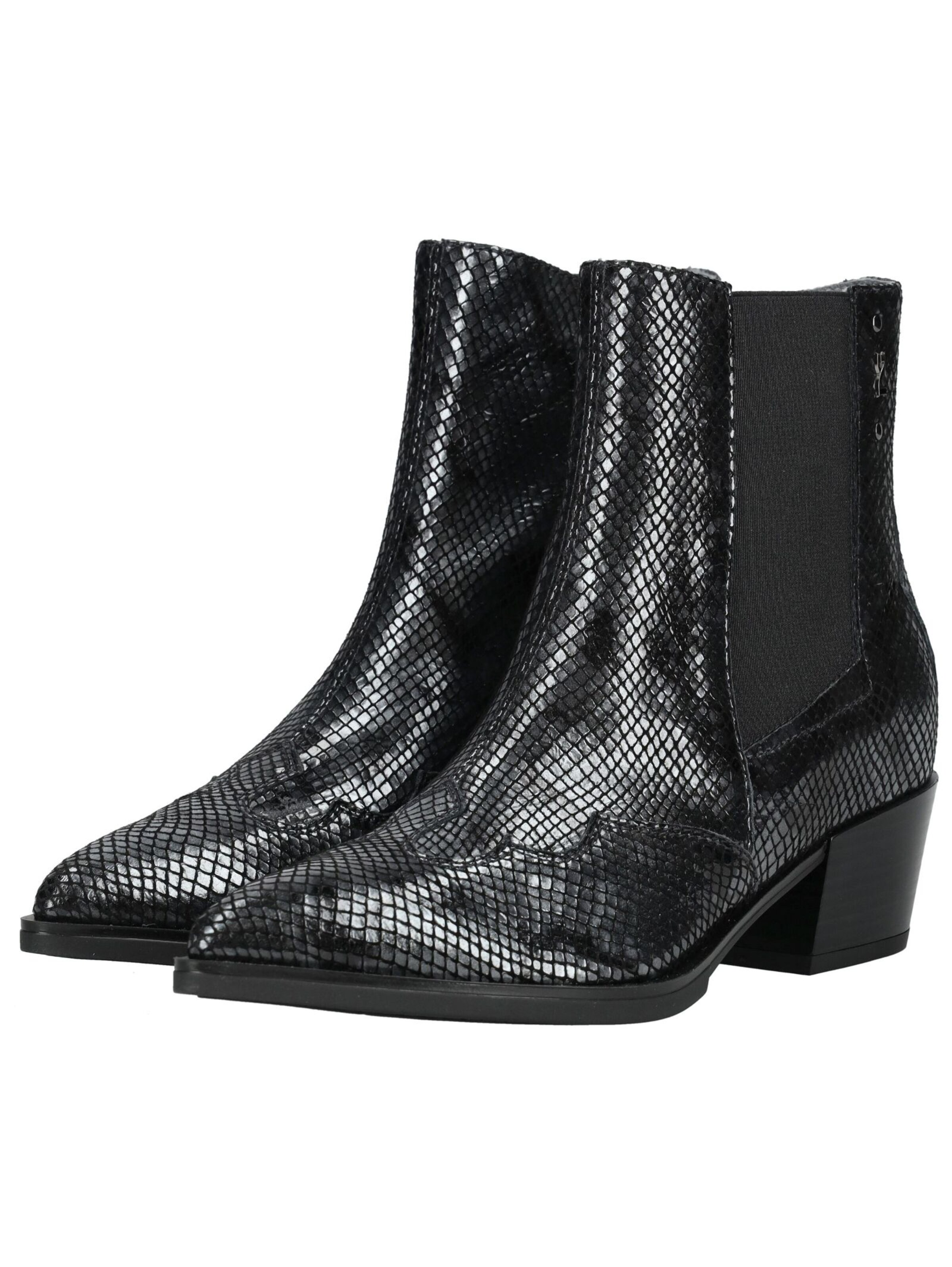 Nero Giardini Bootie in Black
