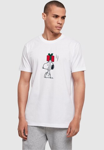 Merchcode Shirt 'Peanuts Snoopys Present' in Wit: voorkant