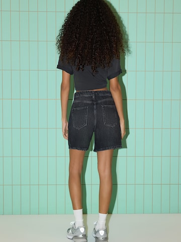 Trendyol Свободный крой Джинсы в Черный