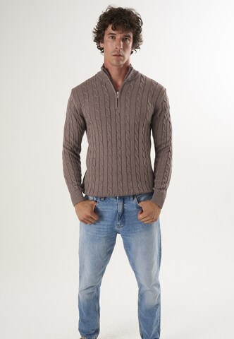 Felix Hardy Sweater in Brown