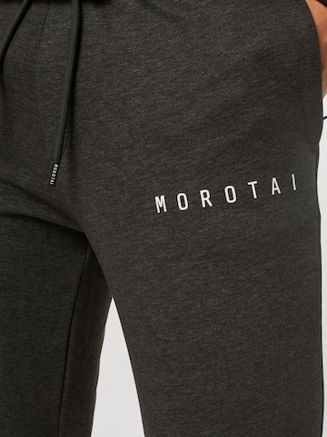 Effilé Pantalon de sport 'Bloc' MOROTAI en gris