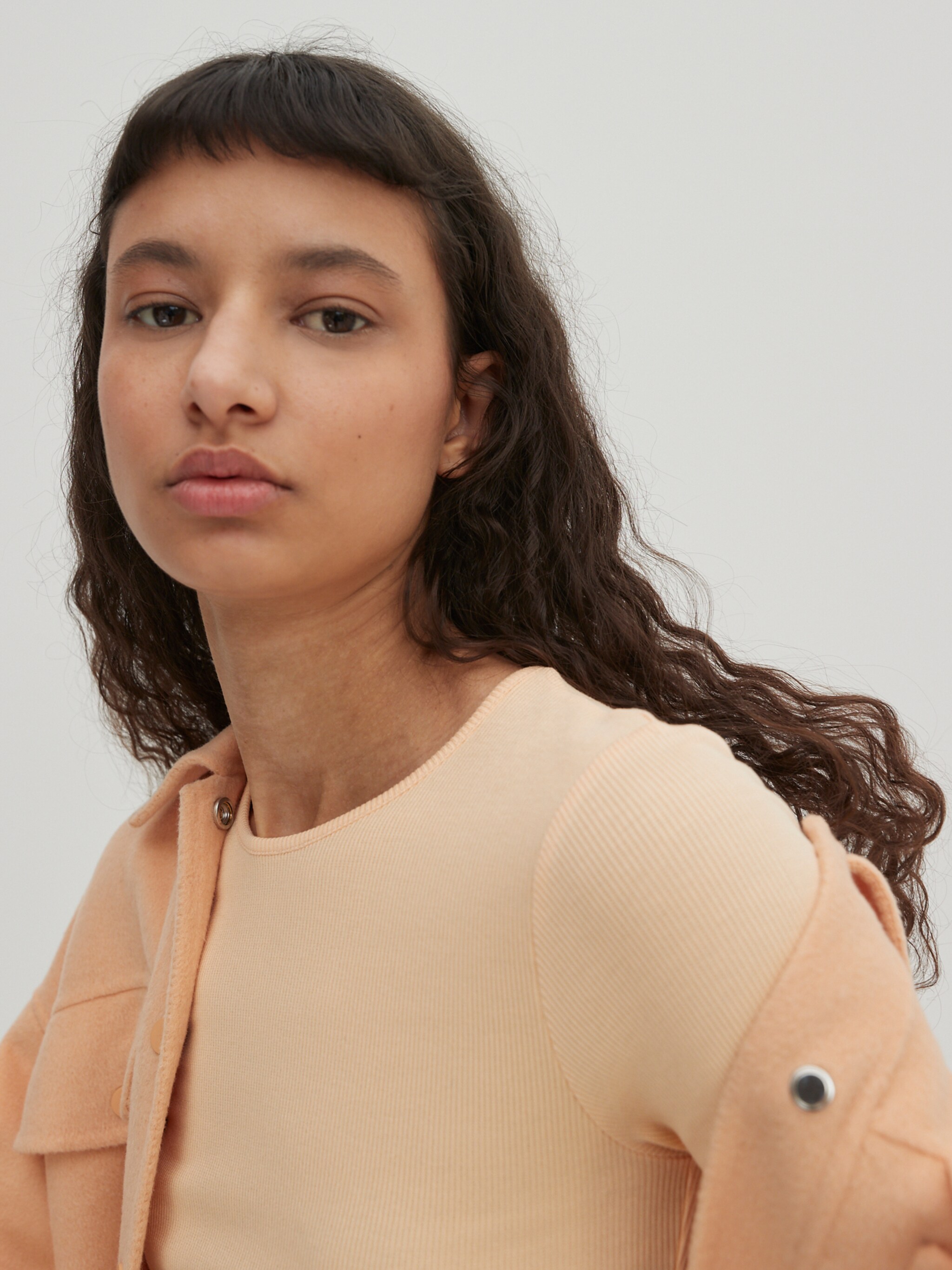 EDITED Producten Shirt 'Grace' Abrikoos