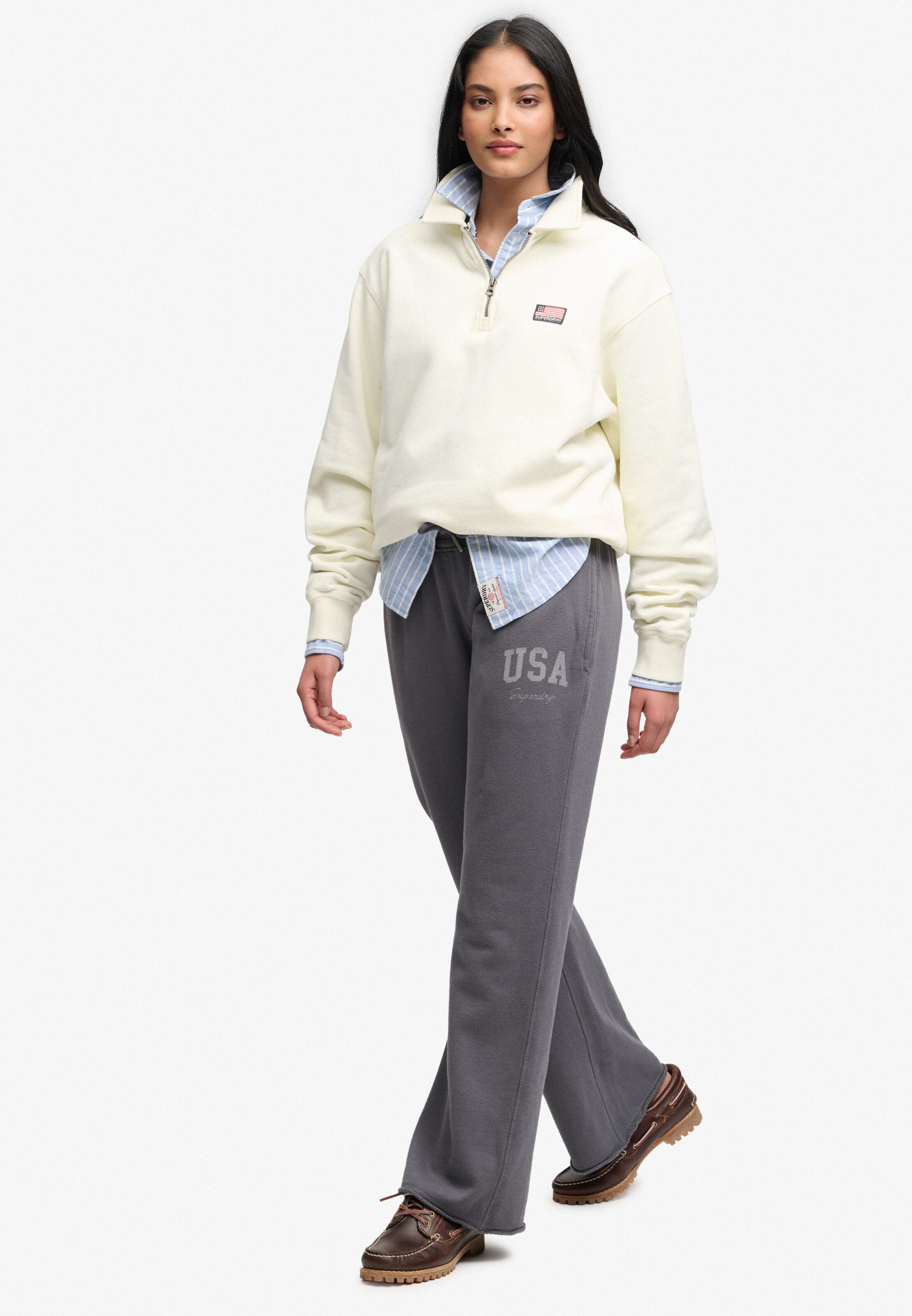 Superdry & Co Regular Pants in Grey