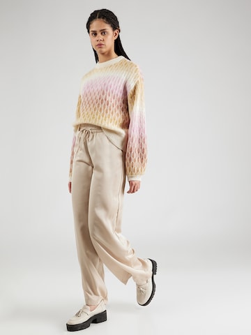 VILA Wide leg Pants 'ELLETTE' in Beige