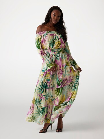 GUESS Dress in Green: front