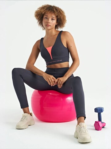 Tommy Life Sporttop 'Aktive Oberteile'‌‌‌‌ in Mischfarben: Vorderseite