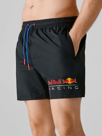 Red Bull Racing x Pepe Jeans Zwemshorts in Zwart