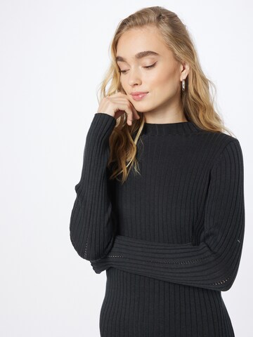 juoda Pepe Jeans Megzta suknelė 'BELINDA'