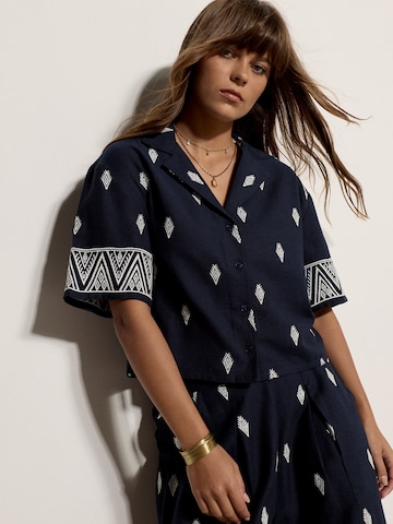 Apricot Blouse ' ' in Blauw