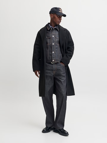 JACK & JONES Välikausitakki värissä sininen