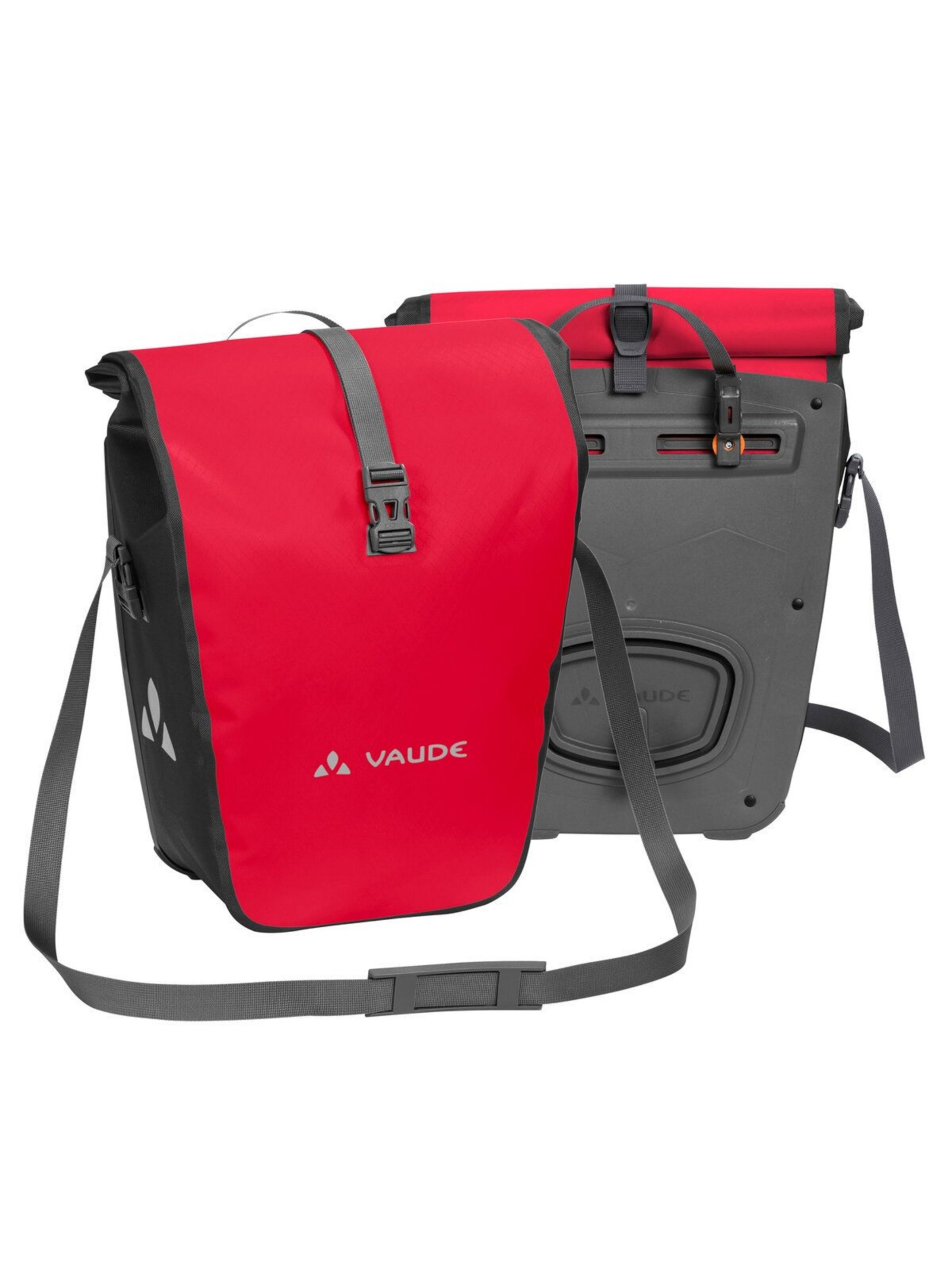 VAUDE Sports bag 'Aqua Back' in Red