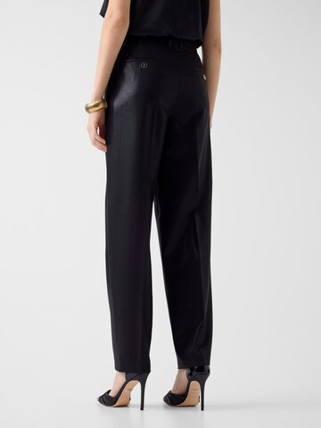 GUESS Tapered Hose in Schwarz