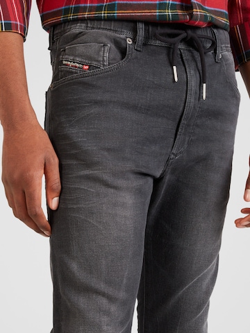 DIESEL Slimfit Jeans 'KROOLEY' i grå