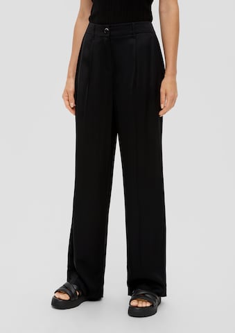 s.Oliver Wide leg Pleat-Front Pants in Black: front