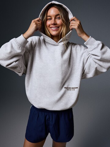 Bershka Sweatshirt in Grey: front