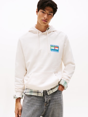 Tommy Jeans Collegepaita värissä valkoinen