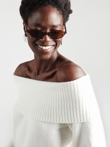 HOLLISTER Sweter w kolorze biały