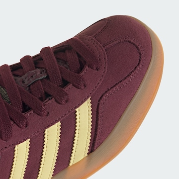 Baskets 'Gazelle Indoor' ADIDAS ORIGINALS en rouge
