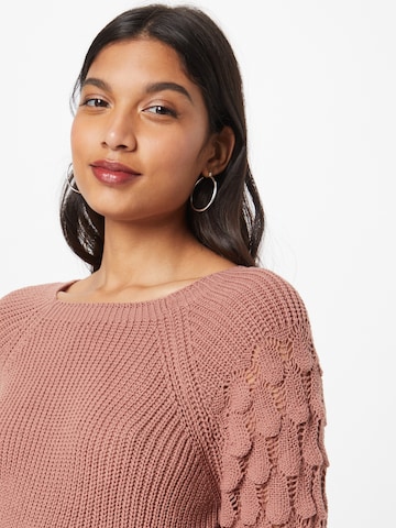 Trendyol Sweater in Pink