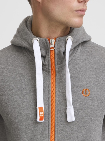 Veste de survêtement 'Benn ' !Solid en gris