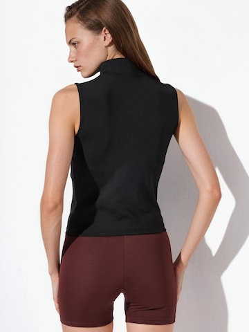 Gilet di Hiccup in nero