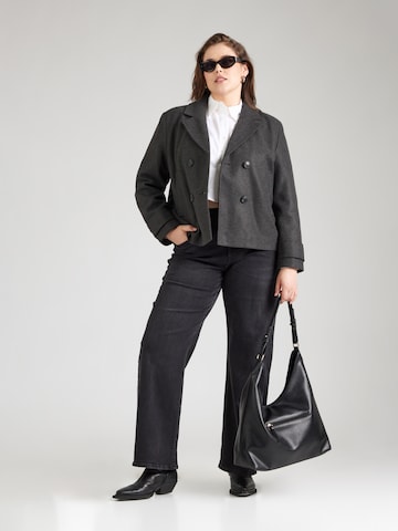 Veste mi-saison 'CARFREJA' ONLY Carmakoma en gris