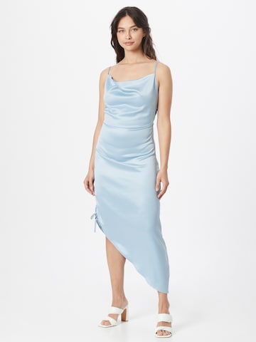 Robe de cocktail Missguided en bleu : devant