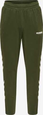 Hummel Tapered Sportbroek 'Legacy' in Groen: voorkant