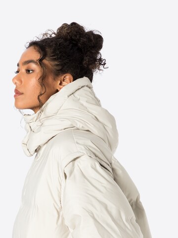 balta WEEKDAY Žieminė striukė 'Air Puffer Jacket'