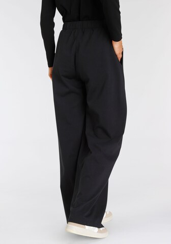 OTTO products Wide leg Pleat-Front Pants in Black