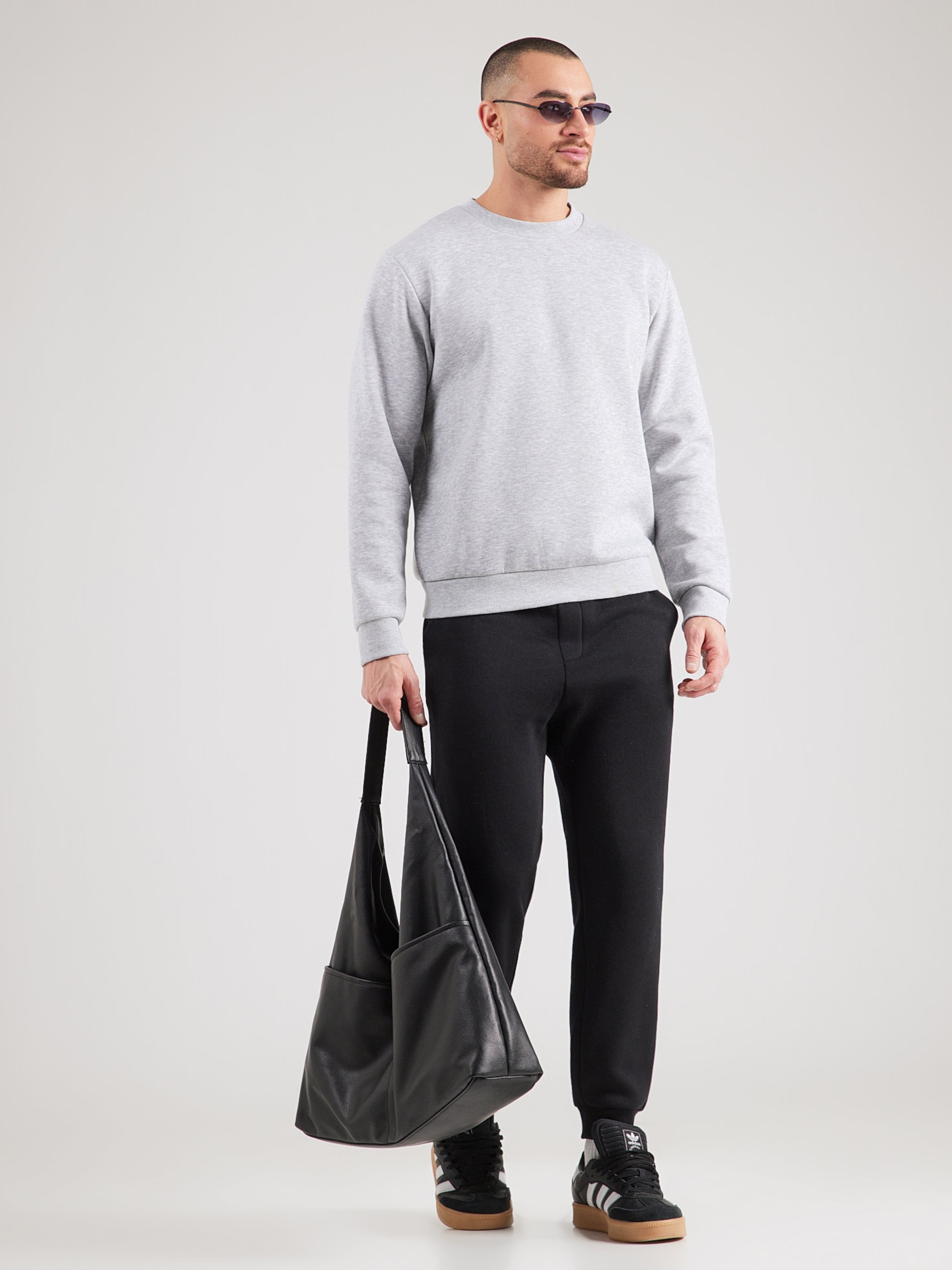 JACK & JONES Облекло за бягане 'JJEBRADLEY' в Сиво, Черно | ABOUT YOU