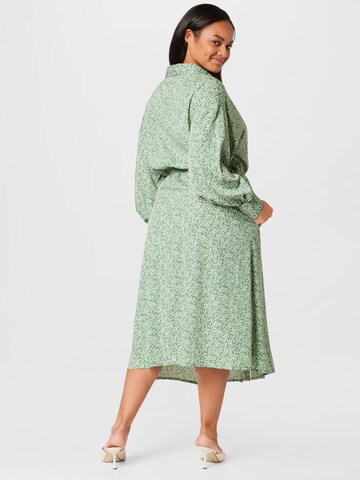 In The Style Curve Shirt Dress 'STACEY' in Green