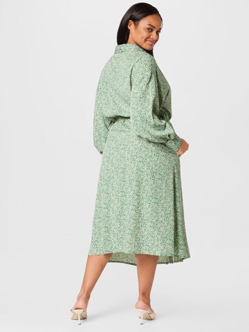 Rochie tip bluză 'STACEY' de la In The Style Curve pe verde