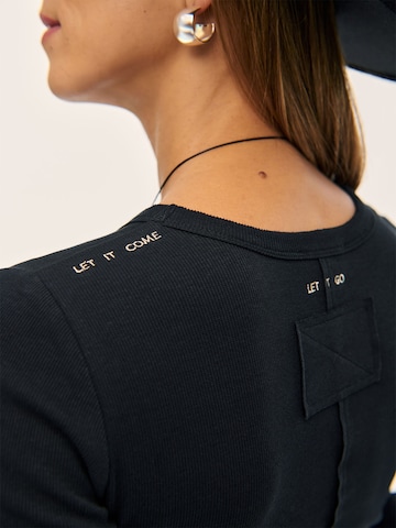 T-shirt Kamila Šikl en noir