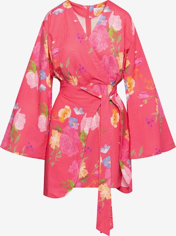 Laurella Mekko värissä vaaleanpunainen: etupuoli