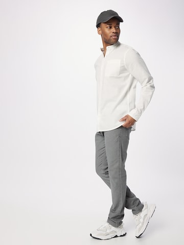 Coupe regular Chemise 'Raffi' INDICODE JEANS en blanc